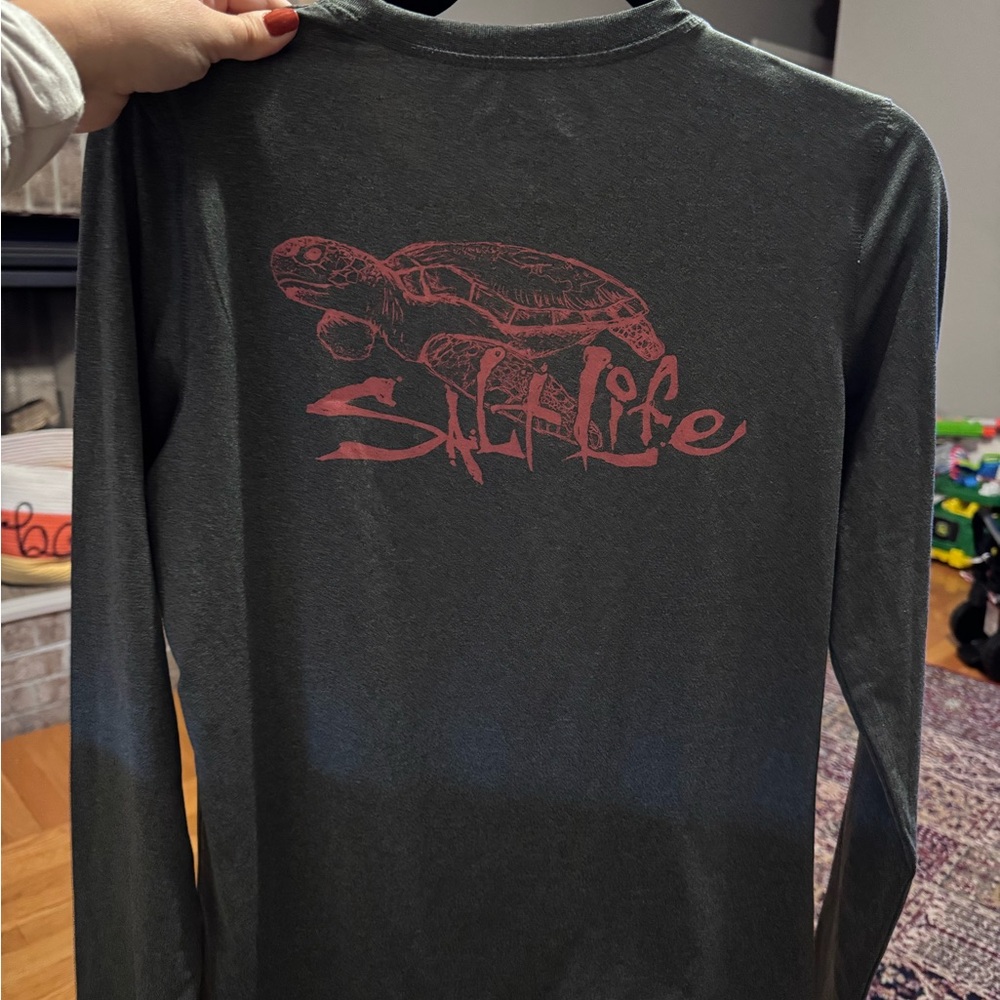 Salt Life Dark Gray Long Sleeve SPF/swim Tee with Coral Sea Turtle Graphic
